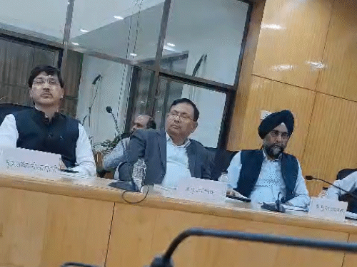 Bilaspur Zone Gets Rs 545 Cr More Budget, No New Projects; Officers Sleep  On Video