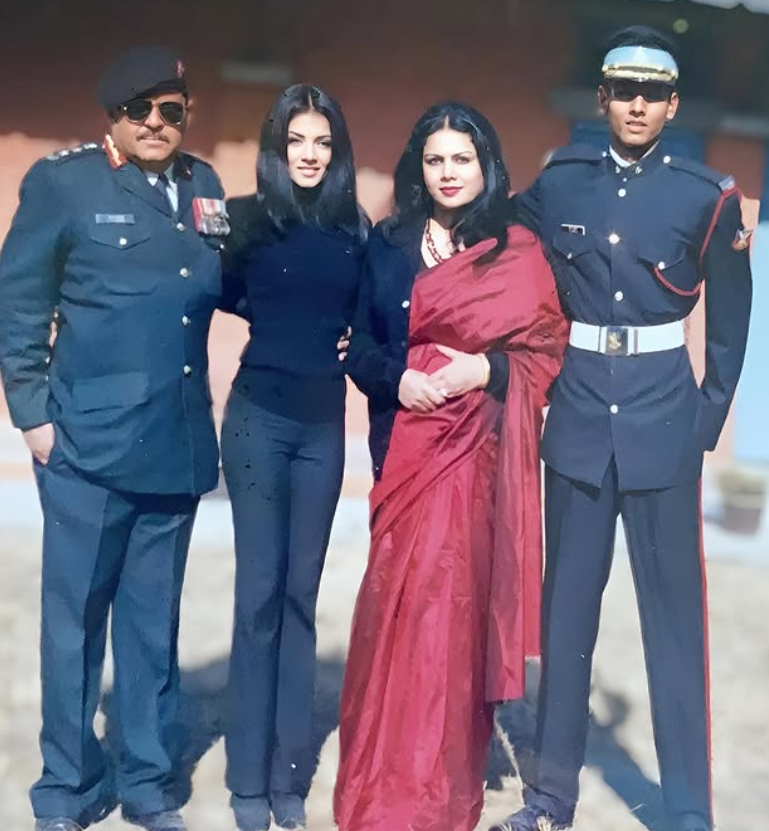 સેલિના જેટલીના ભાઈ ઉપરાંત તેના પિતા પણ ભારતીય સેનામાં હતા.