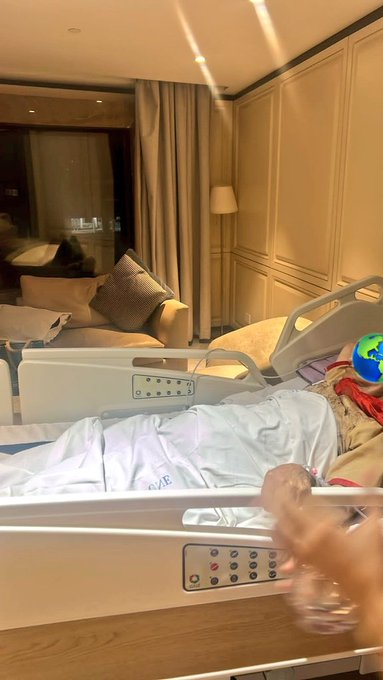 यास्मीन का निजी अस्पताल में इलाज जारी है। उनकी सर्जरी होनी है।