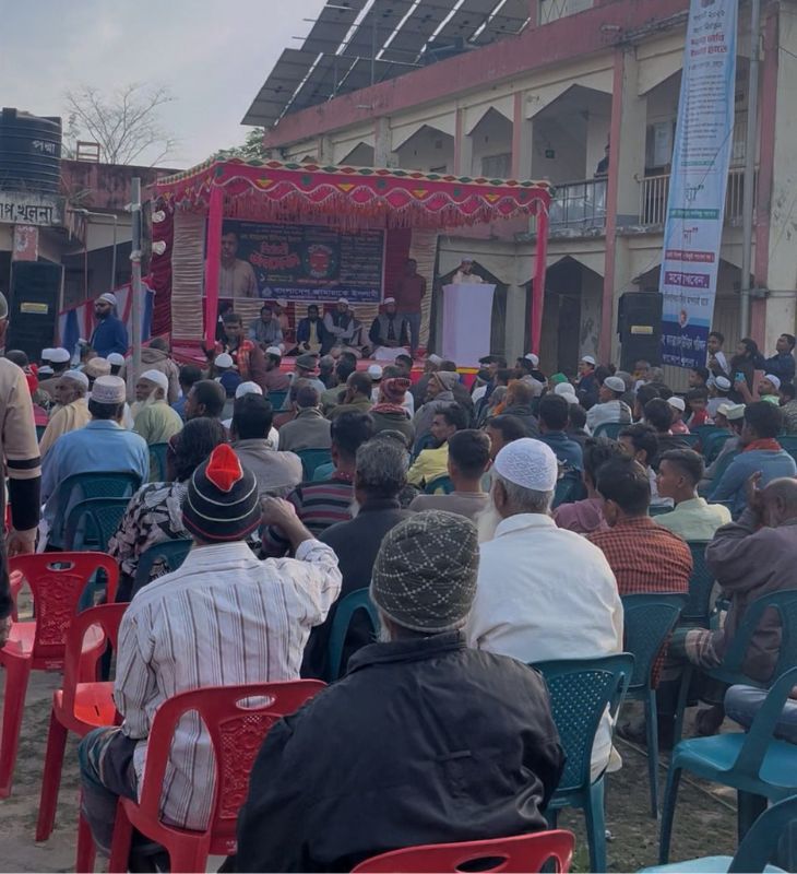 जमात-ए-इस्लामी की चुनावी रैलियों में भीड़ जुट रही है। फोटो बांग्लादेश के तीसरे बड़े शहर खुलना की है। जमात पर 2013 से बैन लगा था, जिसे अंतरिम सरकार ने हटा दिया।