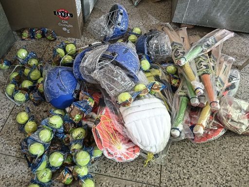 साल 2023 में एसीबी ने पूर्व विधायक के खिलाफ छापेमारी की थी। इस दौरान खेल का सामान भी बरामद किया गया था।