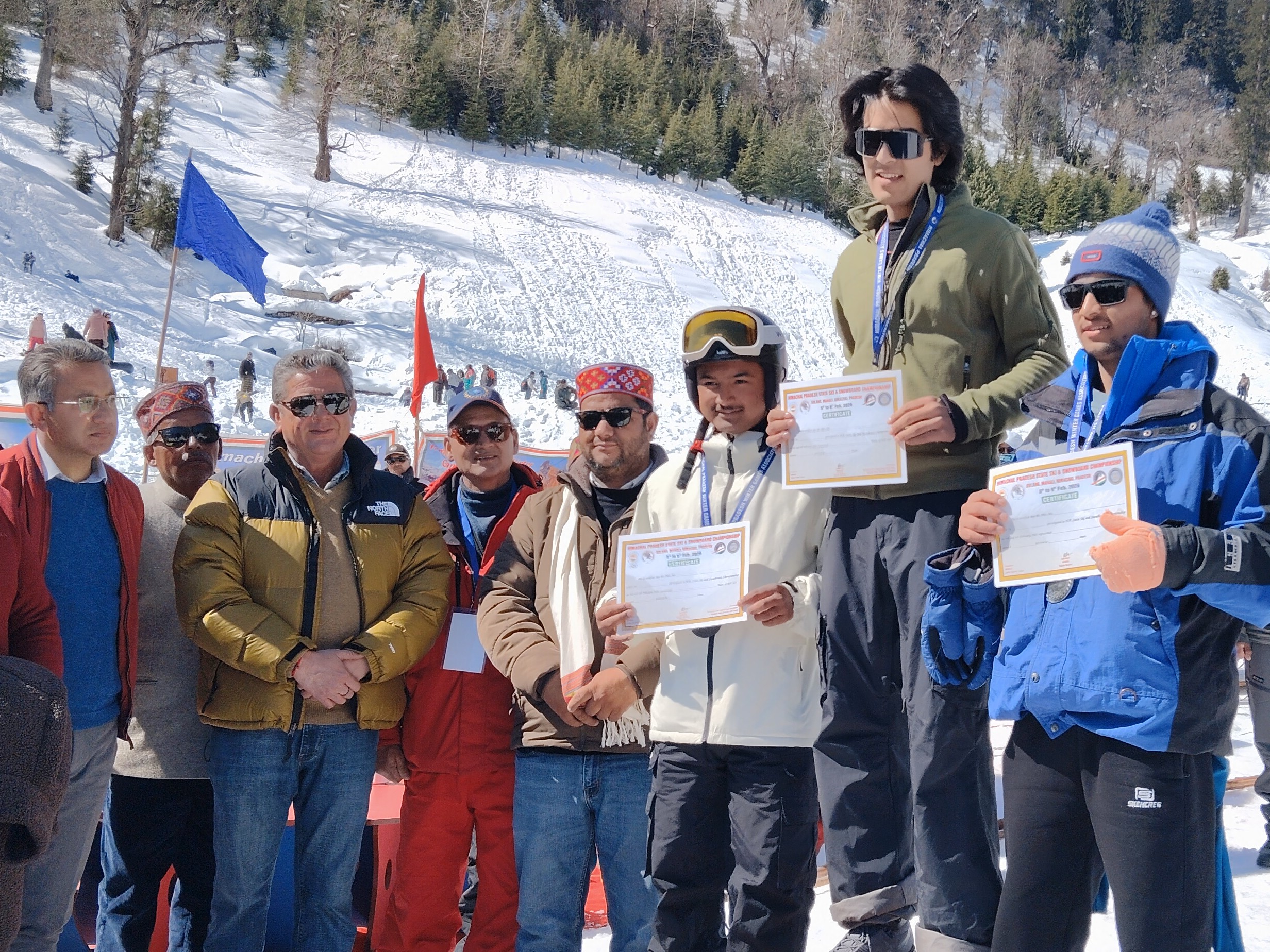 विजेताओं को किया गया सम्मामित