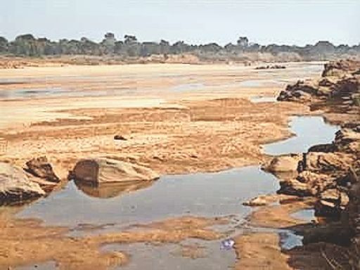 रेत खदानों के ठेकों को लेकर खनिज विभाग द्वारा नोटिफिकेशन जारी किया गया है।