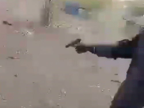 हथियार का ट्रायल करते वीडियो बनाकर भेजा जाता था।