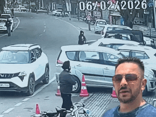 Punjab AAP Leader Lucky Oberoi Murder Video | Jalandhar Gurdwara Firing Photos