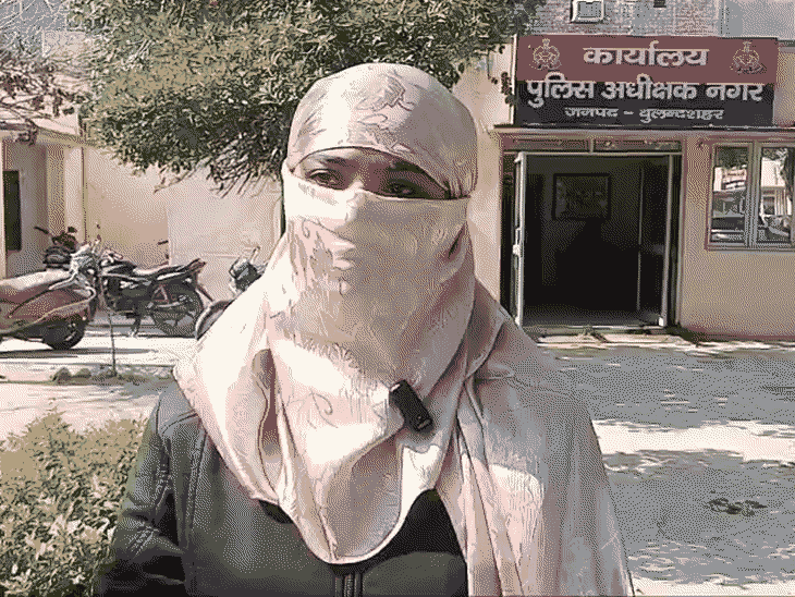 सोशल मीडिया इंफ्लुएंसर ने कहा- सिपाही हर समय मैसेज करके परेशान करता था।