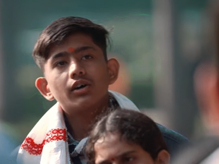 जबलपुर के छात्र आयुष ने पीएम मोदी से सवाल पूछा।