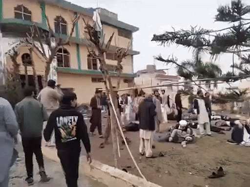 यह हमला शहजाद टाउन इलाके में हुआ।