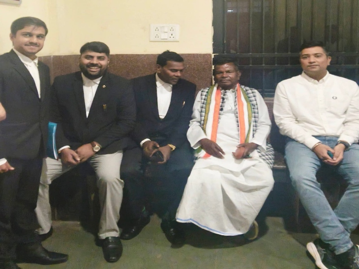 छत्तीसगढ़ शराब घोटाले मामले में पूर्व आबकारी मंत्री कवासी लखमा और पूर्व सीएम भूपेश बघेल के बेटे चैतन्य बघेल ED की विशेष अदालत में हुए पेश।