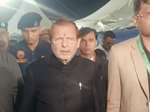 घटना के बाद पर्यटन मंत्री डॉ. अरविंद शर्मा मेला ग्राउंड पहुंचे और निरीक्षण किया।