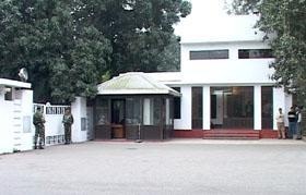 आपसी दुश्मनी के चलते शेख हसीना ने खालिदा जिया का यह सरकारी आवास छीन लिया था।