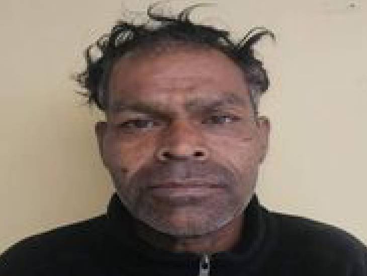 आरोपी मुकेश कोरी पर पुलिस ने हत्या का केस दर्ज करने की तैयारी की है।