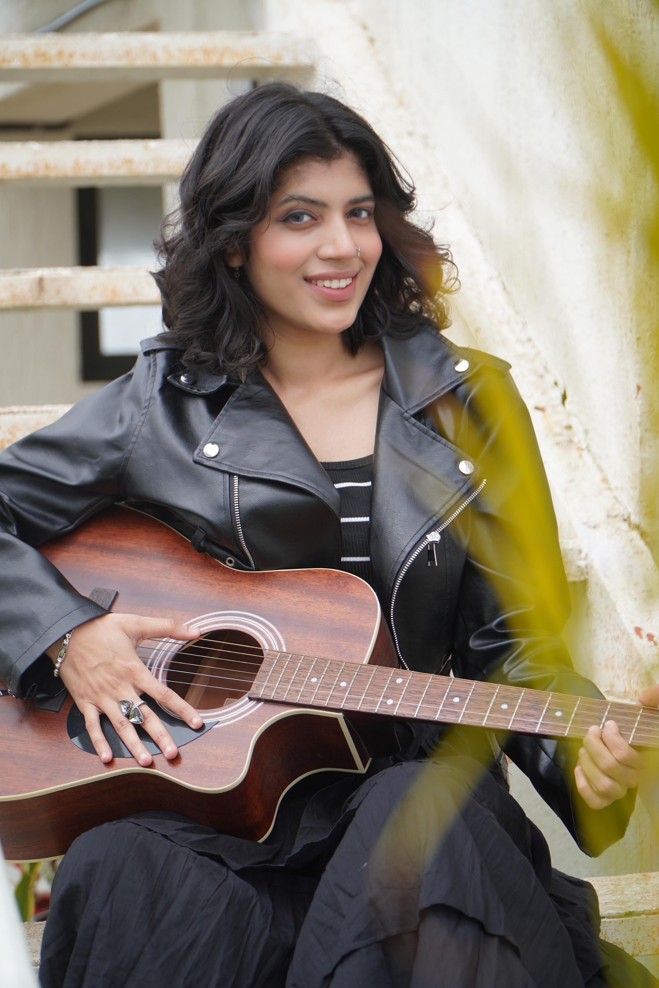 मंदीप की पत्नी मध्य प्रदेश के इंदौर की रहने वाली हैं।