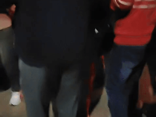 हादसे के बाद घायलों की मदद के लिए लोग दौड़ पड़े और उन्हें हॉस्पिटल पहुंचाया।