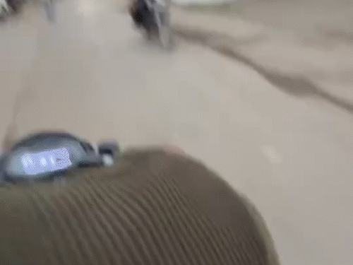 बाइक और स्कूटी पर सवार होकर युवक मारपीट करने के लिए निकले थे।