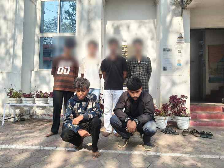 पुलिस ने एक्शन लेते हुए 6 आरोपियों को हिरासत में लिया है।