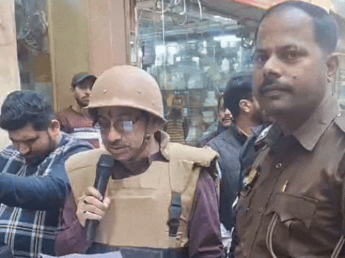 पीडब्ल्यूडी ने कराई है मुनादी।