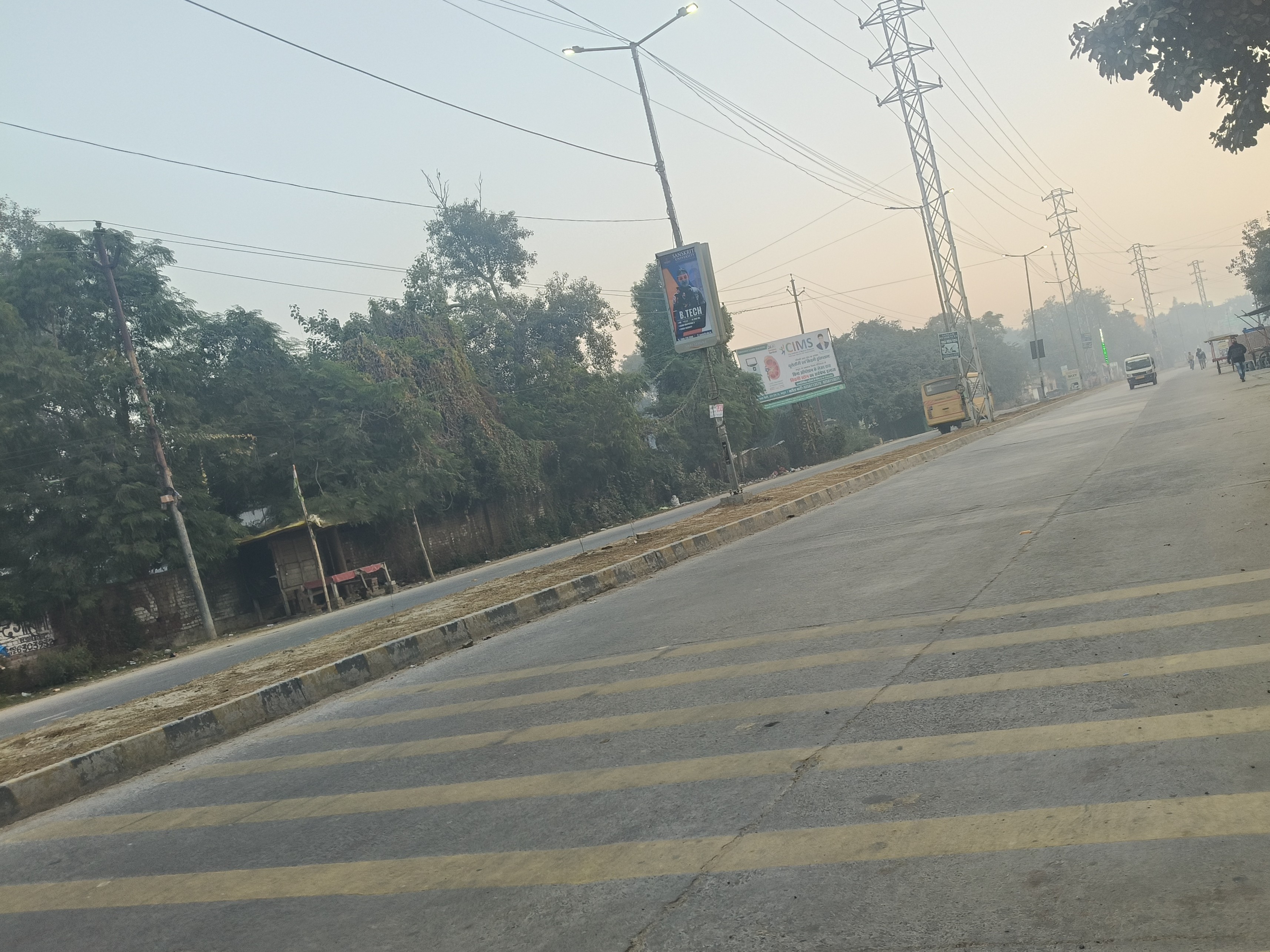 Mathura Cold Wave Continues, Temp 10°C | Weather Update