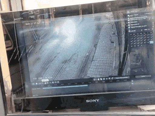 लुधियाना में 1 महीना पहले कैलाश नगर रोड पर एक्सिस बैंक के एटीएम पर लूट हो चुकी और सीसीटीवी में कार में फरार होते नजर आए थे बदमाश।