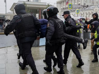 रूस की बश्किर स्टेट मेडिकल यूनिवर्सिटी में 7 फरवरी को भारतीय छात्रों पर चाकू से हमला हुआ था। - Dainik Bhaskar