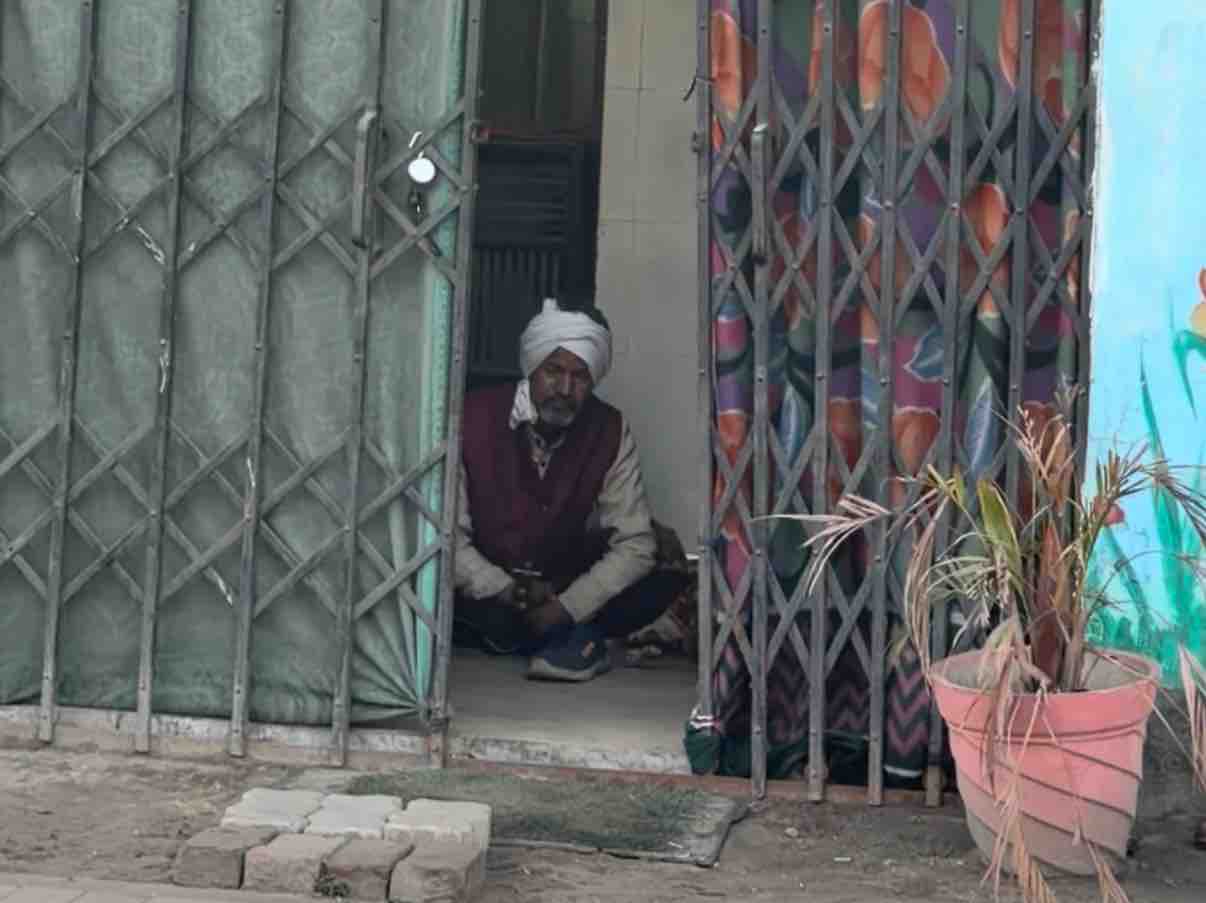 Open Defecation Man Rampur Public Toilet Encroached | Disabled Man Forces Open Defecation