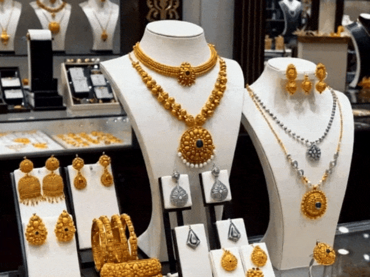 तीन दिन में ₹21,520 महंगी; सोना ₹1,067 बढ़कर ₹1.57 लाख पर पहुंचा|बिजनेस,Business - Dainik Bhaskar