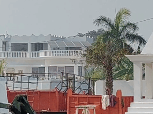 राजपाल पिछले साल अपने पिता नौरंगी लाल के निधन पर गांव आए थे।