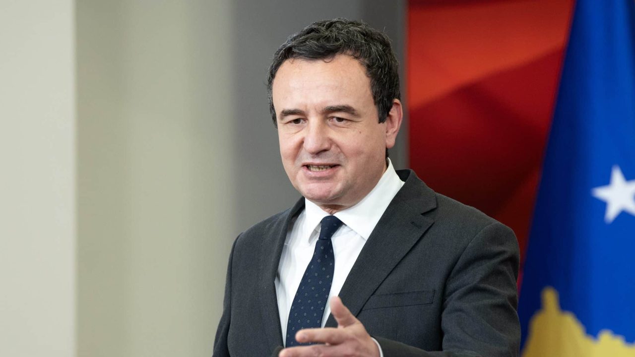 अल्बिन कुर्ती की पार्टी ने कई जातीय अल्पसंख्यक समूहों के साथ गठबंधन किया है।