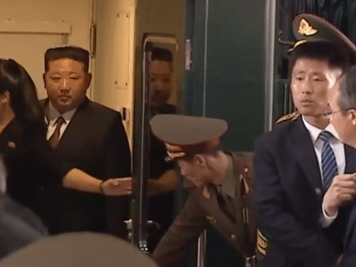 किम जू ऐ सितंबर में बीजिंग दौरे के दौरान पिता किम जोंग उन के साथ दिखीं थी।