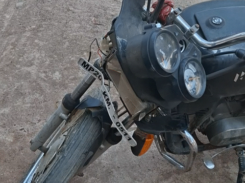 यह आरोपी की बाइक है, जो घटनास्थल से पुलिस ने बरामद की।