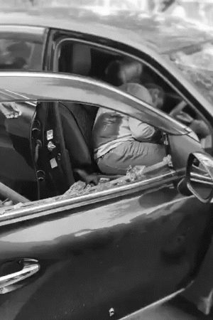 शोएब पर बदमाशों ने अंधाधुंध फायरिंग की। 15 से ज्यादा गोलियां चलाई गईं। शोएब खुद कार ड्राइवर कर रहा था, तभी उस पर हमला हुआ।