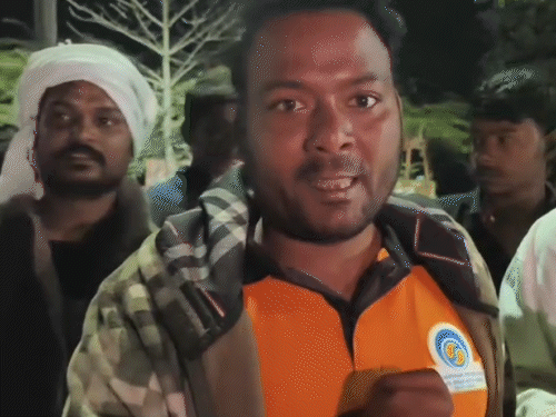 ड्राइवरों ने कहा- चेकिंग के नाम पर रोककर पैसे मांगे जा रहे थे।