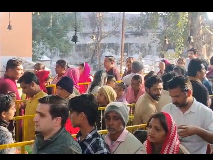 Barkhandi Barkhandi Mahadev Temple Kairana Mahashivratri Jalahishek Crowds