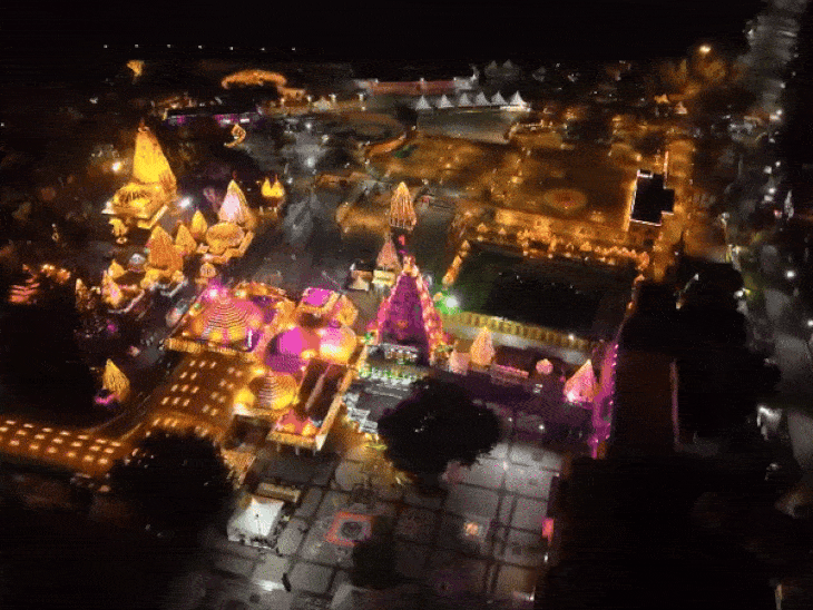 भगवान महाकाल की विद्युत सजावट का ड्रोन व्यू।