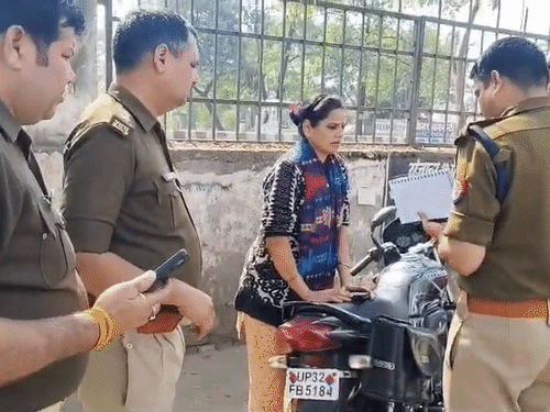पुलिस ने सिपाही के परिजनों और स्थानीय लोगों से पूछताछ की।