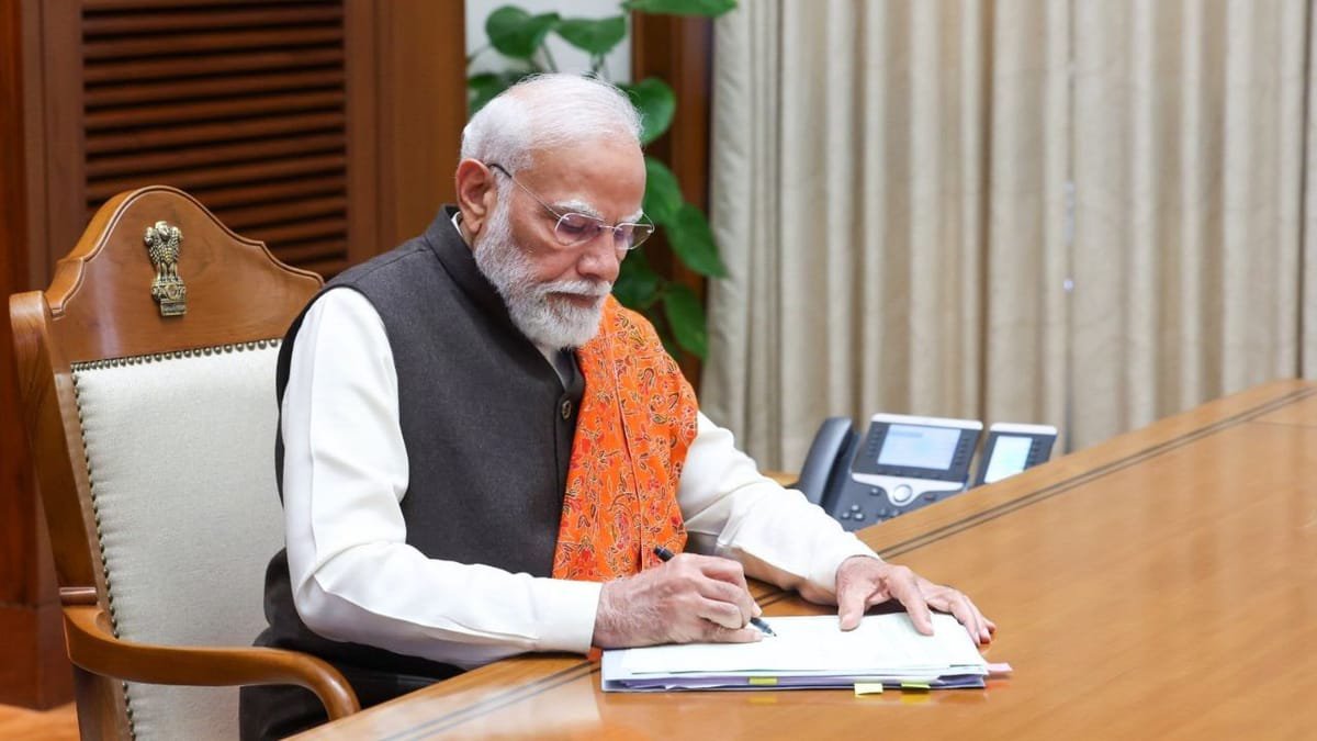 पीएम मोदी ने नए पीएमओ कार्यालय सेवा तीर्थ से पीएम राहत मित्रकीम को मंजूरी दी।