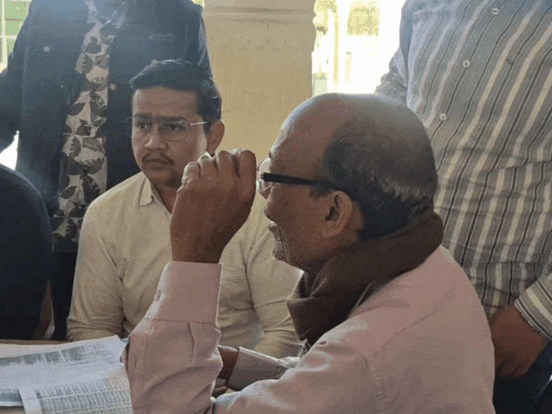 2008 से लेकर हर साल हज कैंप लगवाने में सहयोग और हाजियों के डॉक्यूमेंट चेक करते हैं सुभाष चंद्र वर्मा