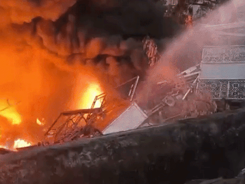 Jhotwara Scrap Shop Fire | Jaipur Blaze Update | Fire Brigade Arrives