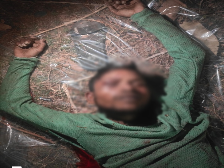 राहुल चौहान की लाश तालाब में मिली थी।