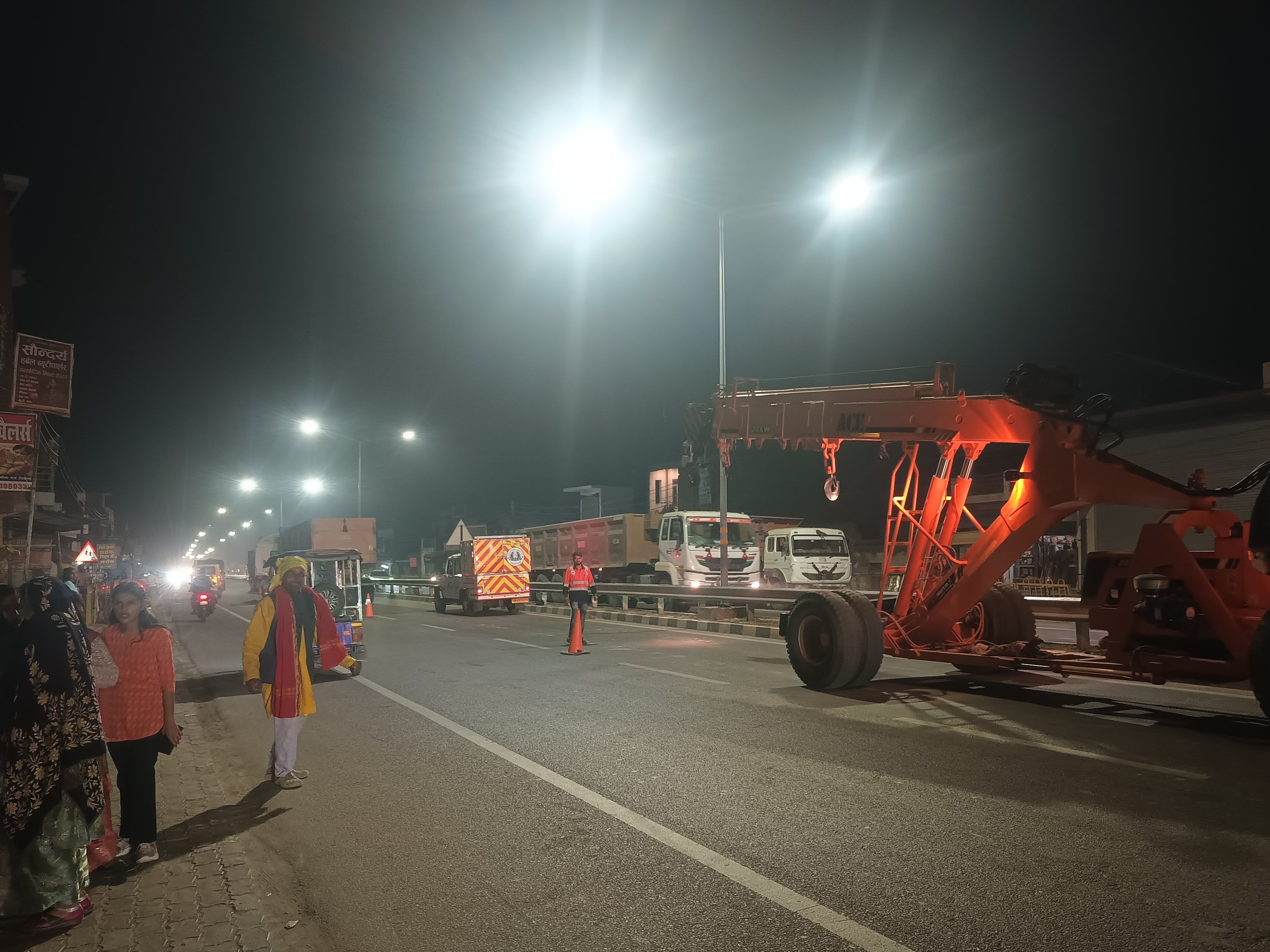 Ayodhya-Raebareli Highway Dumper Accident | 14 Hours Lane Closed