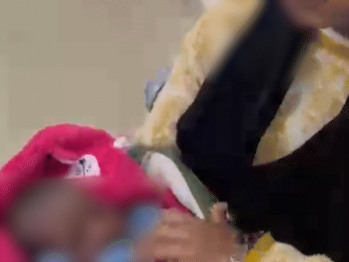 बेटी होने के बाद आदित्य प्रिया को छोड़कर चला गया।