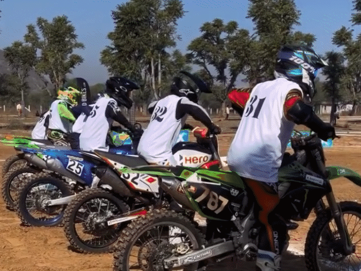 सुबह की डर्ट ट्रैक रेस में फॉरेन क्लास में धृतिमान सिंह ने दोनों मोटो जीतकर अपना दबदबा कायम किया