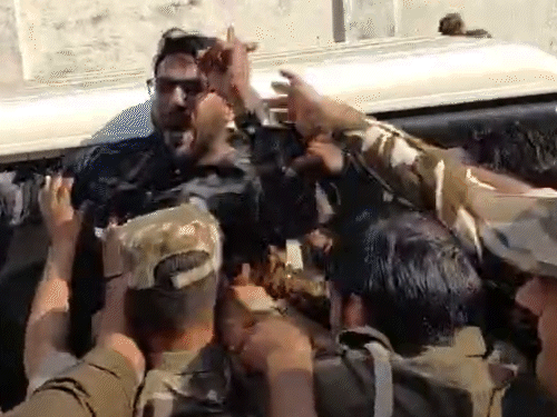 संघ प्रमुख के कार्यक्रम से पहले लखनऊ यूनिवर्सिटी में हंगामा, स्‍टूडेंट्स ने लगाए 'भागवत गो बैक' के नारे