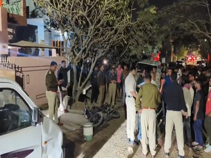 मामले की जानकारी मिलते ही पुलिस मौके पर पहुंचेी।