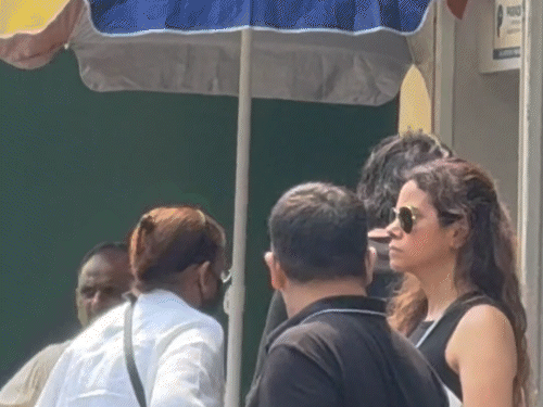 अरबाज खान के बेटे अरहान दादा से मिलने गुरुवार को अस्पताल पहुंचे थे।