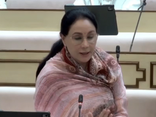 डिप्टी सीएम दीया कुमारी ने कहा- जल्दबाजी में पिछली सरकार ने बहुत सी घोषणाएं कीं, लेकिन धरातल पर कोई काम नहीं हुआ।