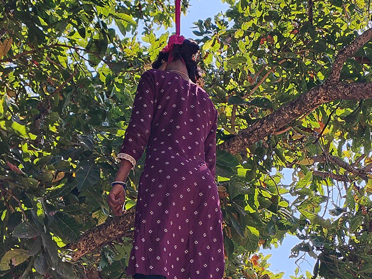 गीता महंत 9वीं क्लास में पढ़ती थी। मां की मौत के बाद पढ़ाई प्रभावित हो रही थी।