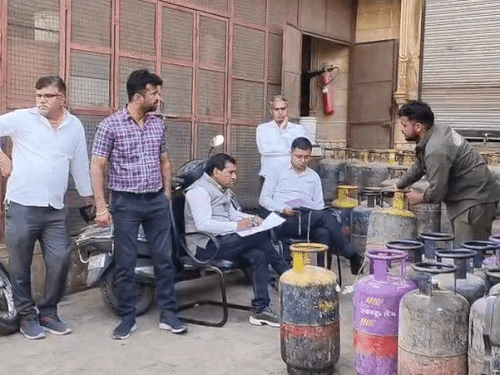 Jaisalmer DRB Sweets Factory Raid | Gas Cylinders Seized