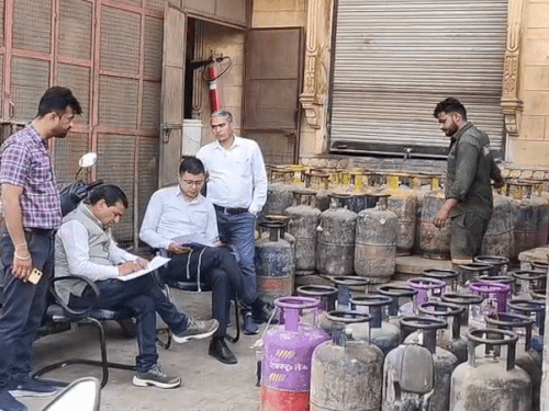 Jaisalmer DRB Sweets Factory Raid | Gas Cylinders Seized