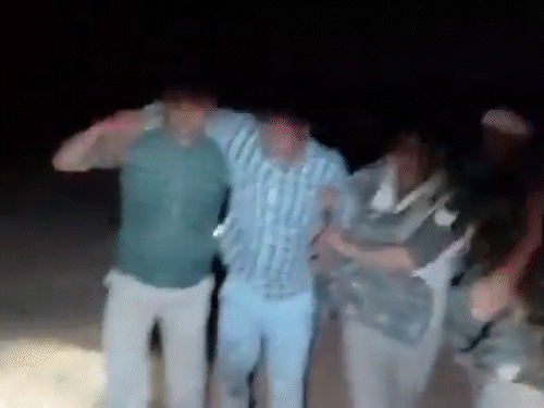 यूपी के मिर्जापुर में चार आरोपियों का शॉर्ट एनकाउंटर किया गया।